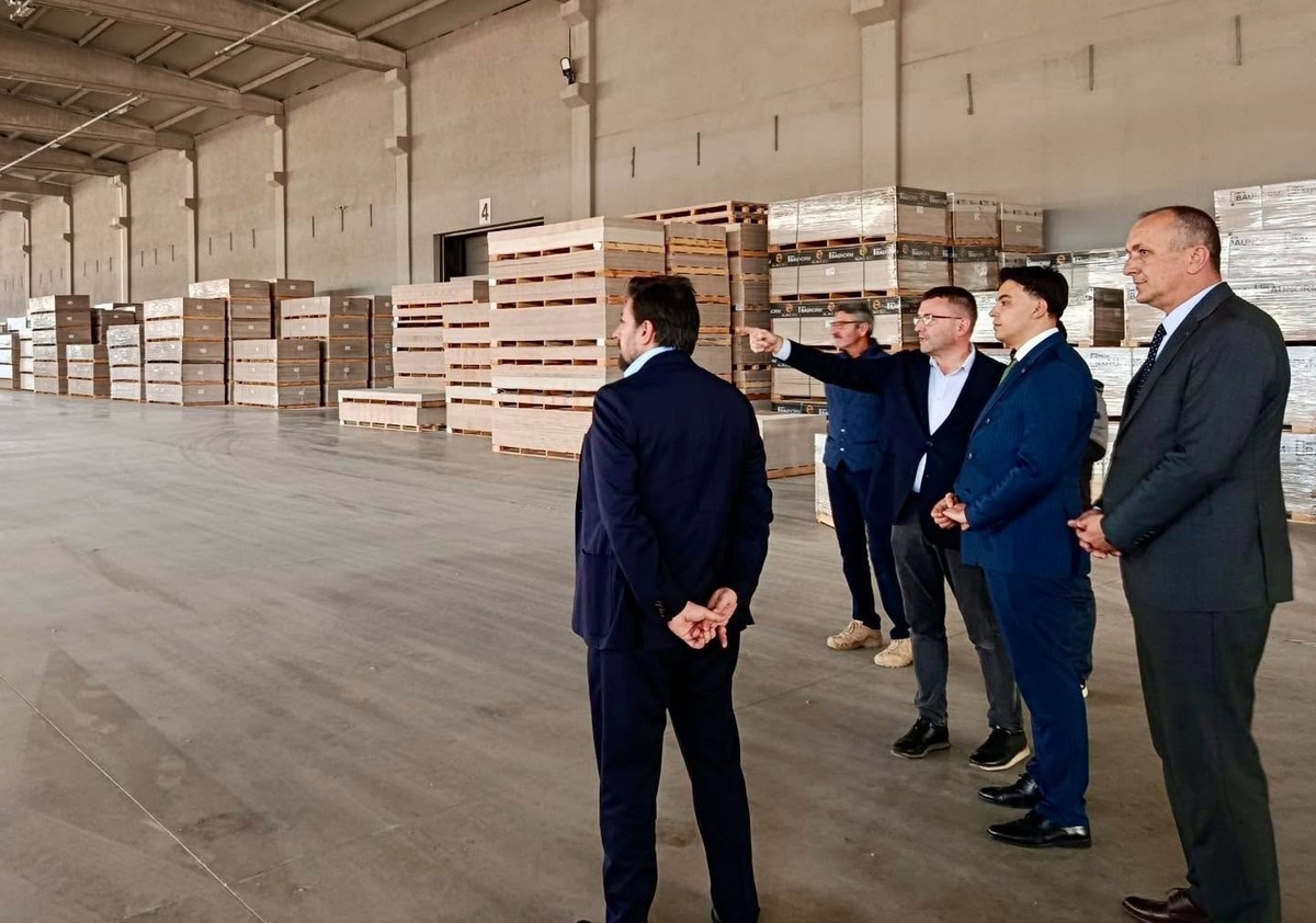 Pazaryeri Kaymakamı Kara, OSB'deki işletmelerde üretim ve istihdamı ele aldı
