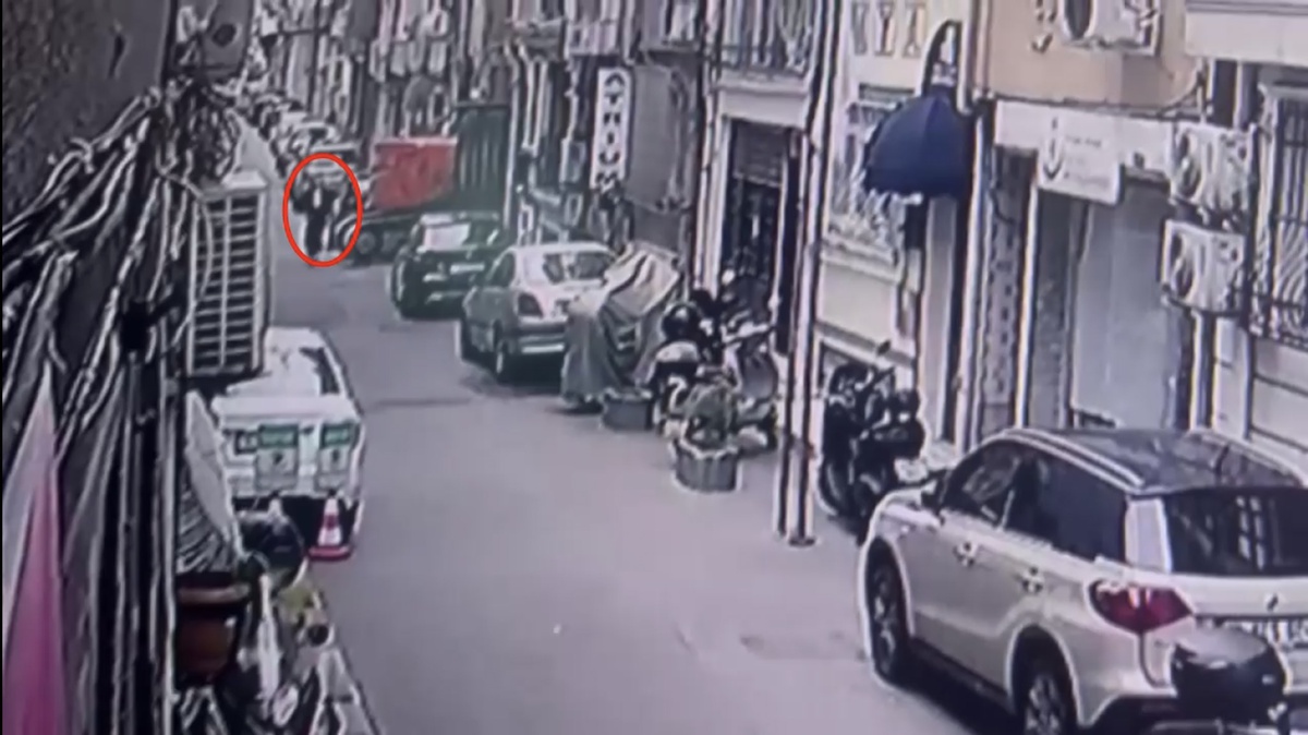 Şişli'de çatıdan düşen Kazakistanlı kadının görüntüleri çıktı, 2 kişi serbest bırakıldı
