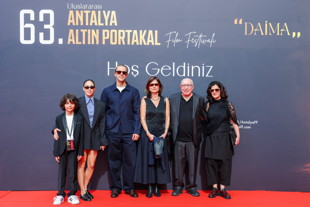 Yeşim Ustaoğlu'nun Artakalan filmi Altın Portakal'da Türkiye prömiyerini yaptı