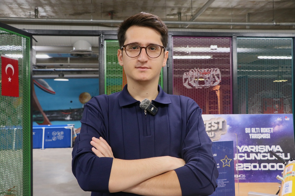 Hasan Kalyoncu Üniversitesi takımı TEKNOFEST'te su altı roketinde Türkiye üçüncüsü oldu