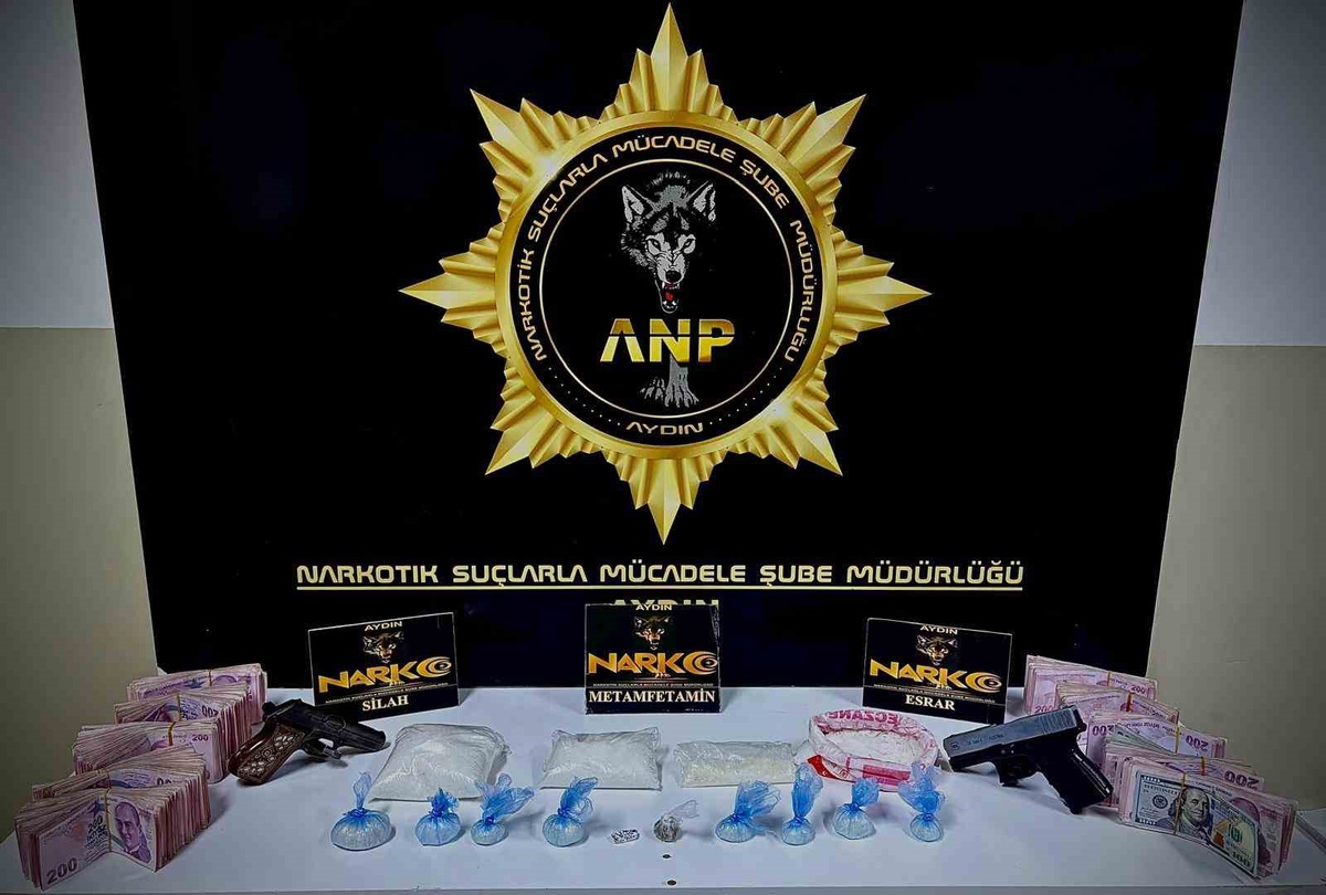 Aydın Germencik'te 1 kilo 137 gram metamfetamin ele geçirildi, 2 şüpheli tutuklandı