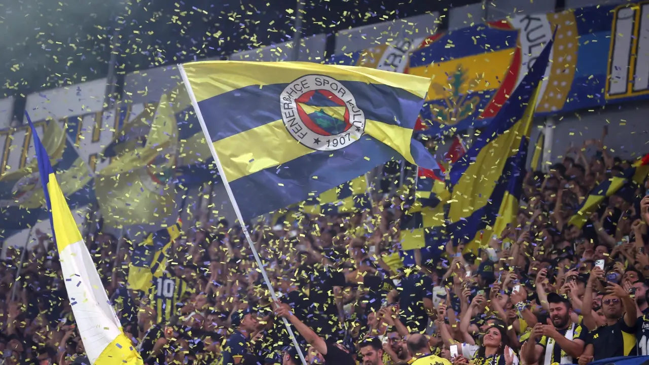 Fenerbahçeli taraftarlar Süper Lig ekibinin hocasını istiyor! Herkes aynı ismi paylaştı