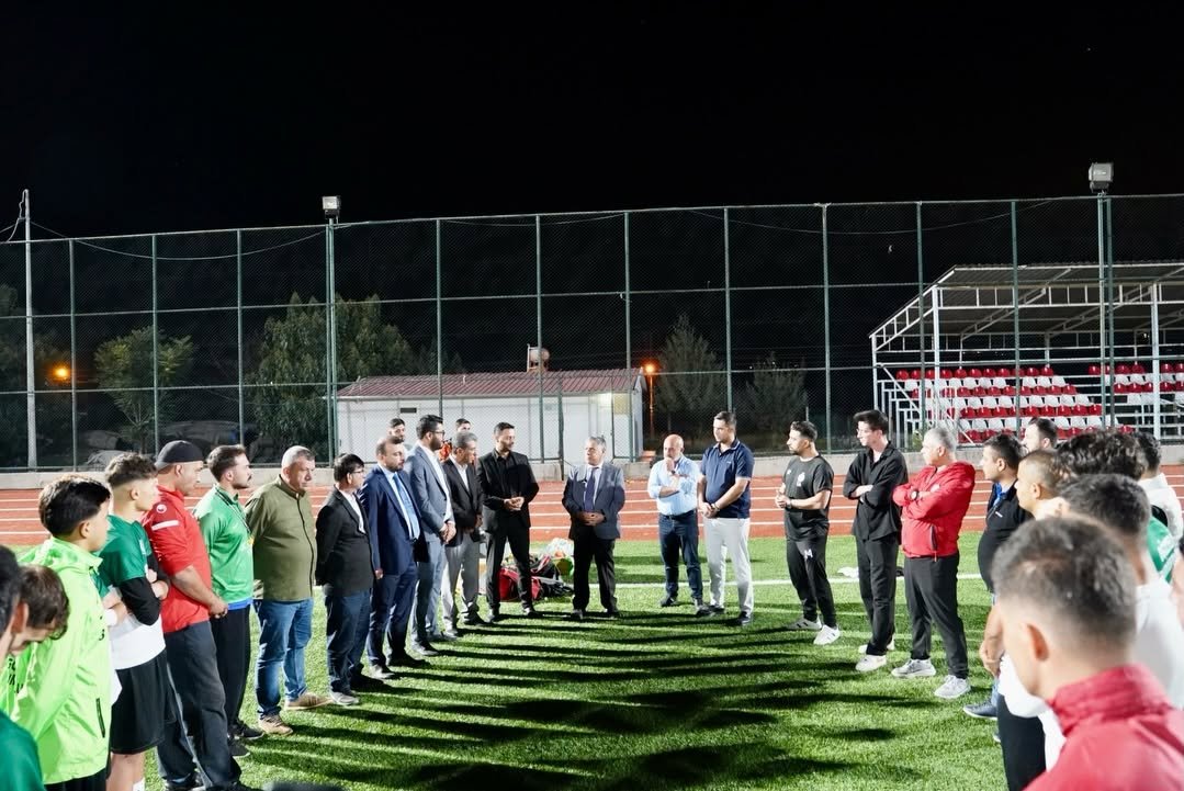 Oğuzeli Belediyespor’umuza Yeni Sezon Öncesi Başarı Dileklerimizi İlettik - Oğuzeli Belediyesi Kurumsal Web Sitesi