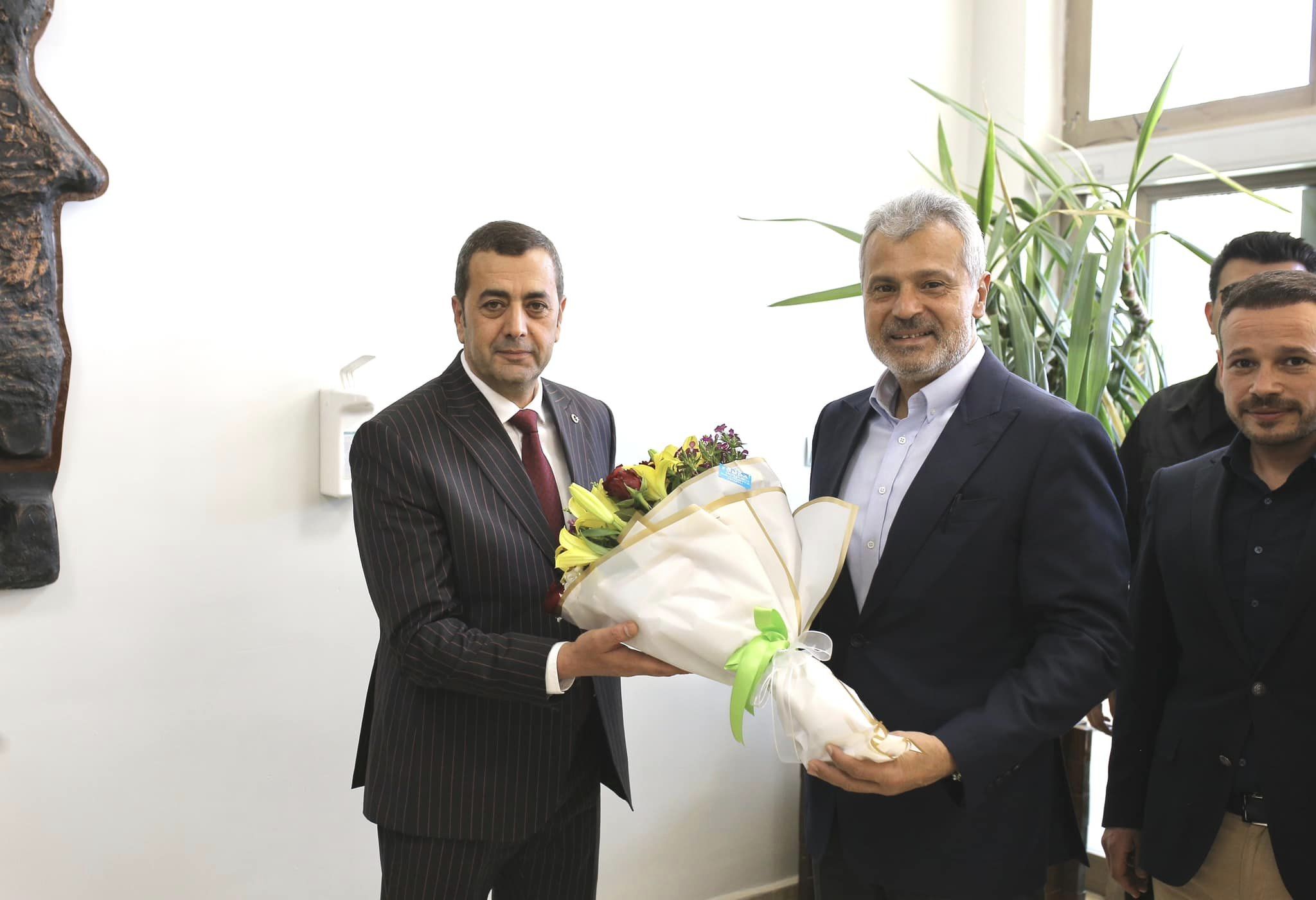 Hatay büyükşehi̇r beledi̇ye başkani mehmet öntürk, beledi̇ye başkanimiz ahmet salman yumuşak