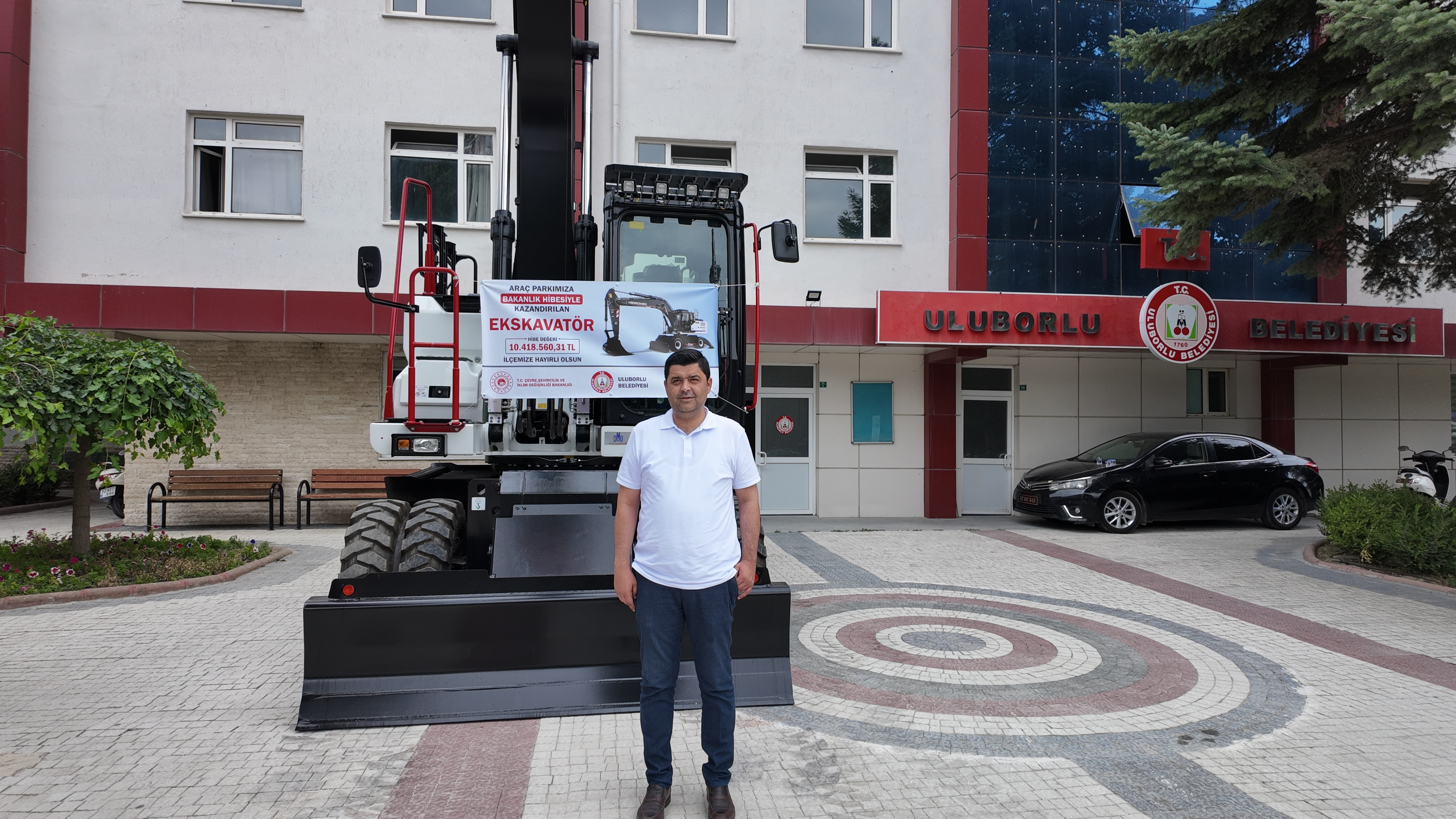 Yeni Ekskavatörümüz Teslim Edildi