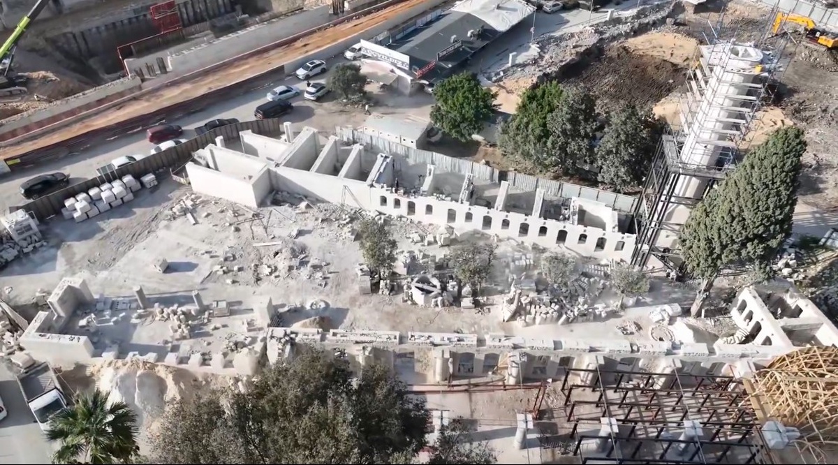 Hatay Valisi Masatlı, Antakya Ulu Camii'ndeki restorasyon çalışmalarını inceledi
