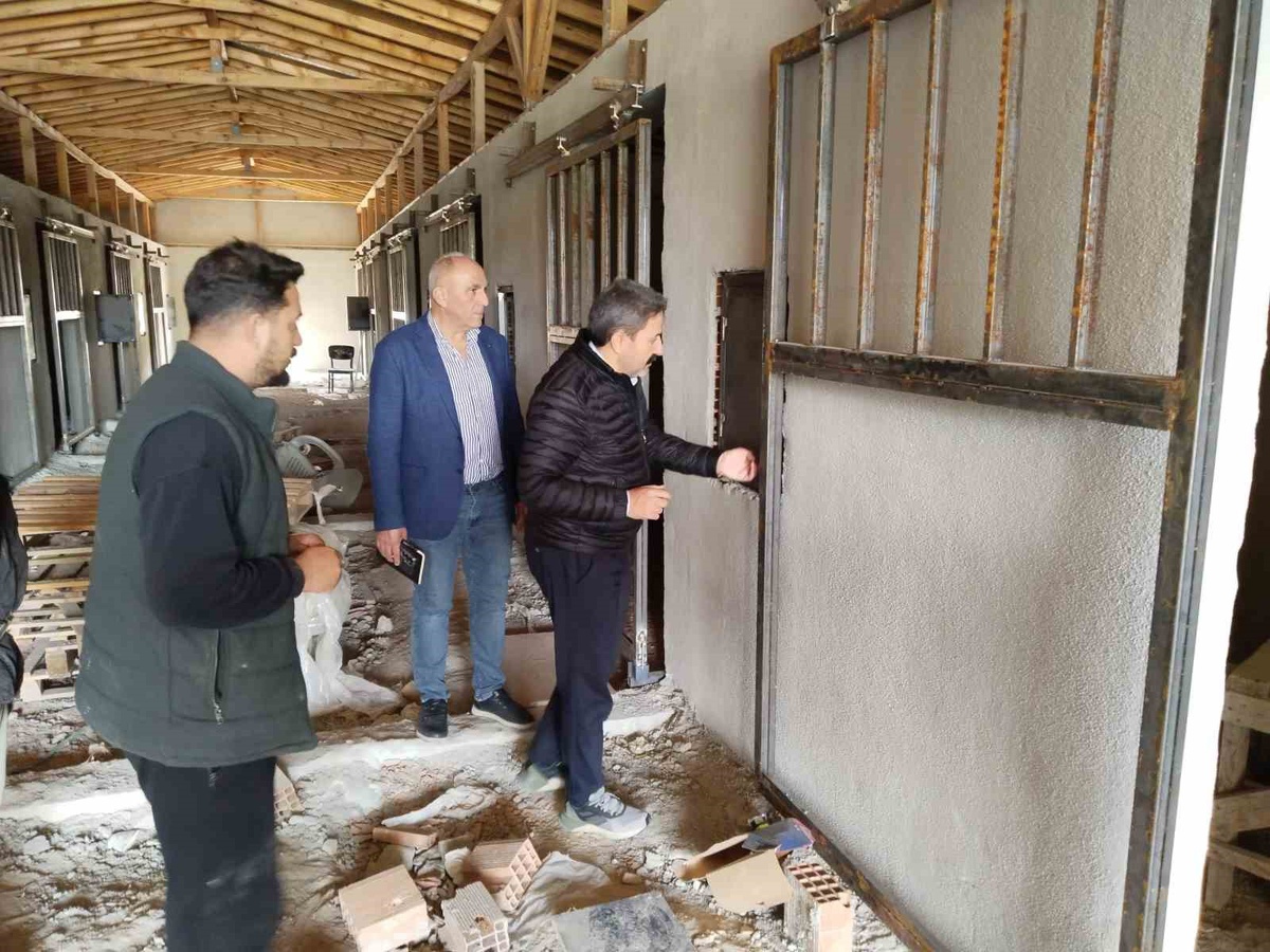 Eskişehir'de 36 Atlık Barınak Projesi'ni İl Müdürü Hasan Kalın yerinde inceledi