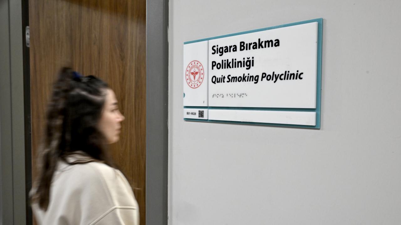 Ergenlere ve gebelere yönelik sigara bırakma poliklinikleri yaygınlaştırılacak