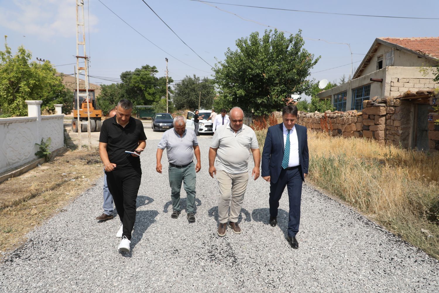 Belediye Başkanımız Adem Şengül Kırsal Mahallelerimizde Devam Eden Yol Çalışmalarını Yerinde İnceledi - Develi Belediyesi