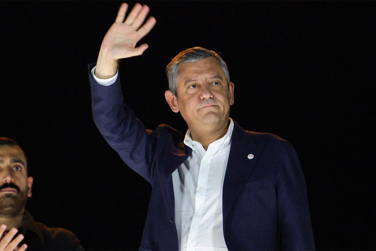 Özgür Özel'den çok konuşulacak "İBB" çıkışı: Yakarım kendimi