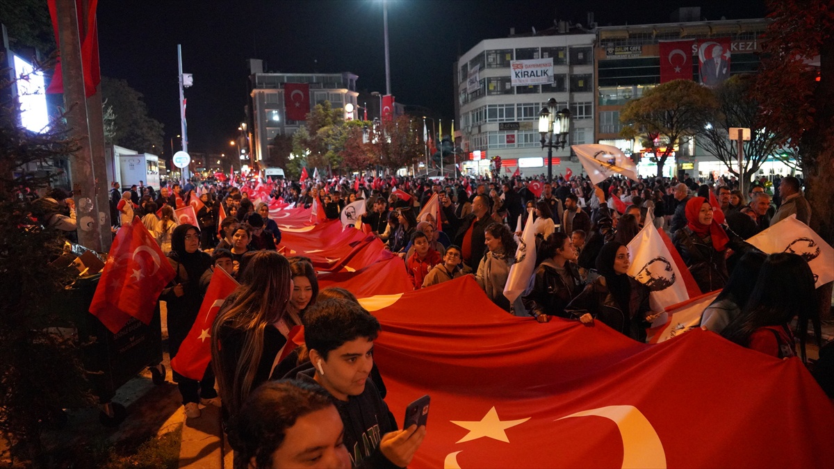 Polatlı'da "Cumhuriyet'e Saygı Yürüyüşü" düzenlendi