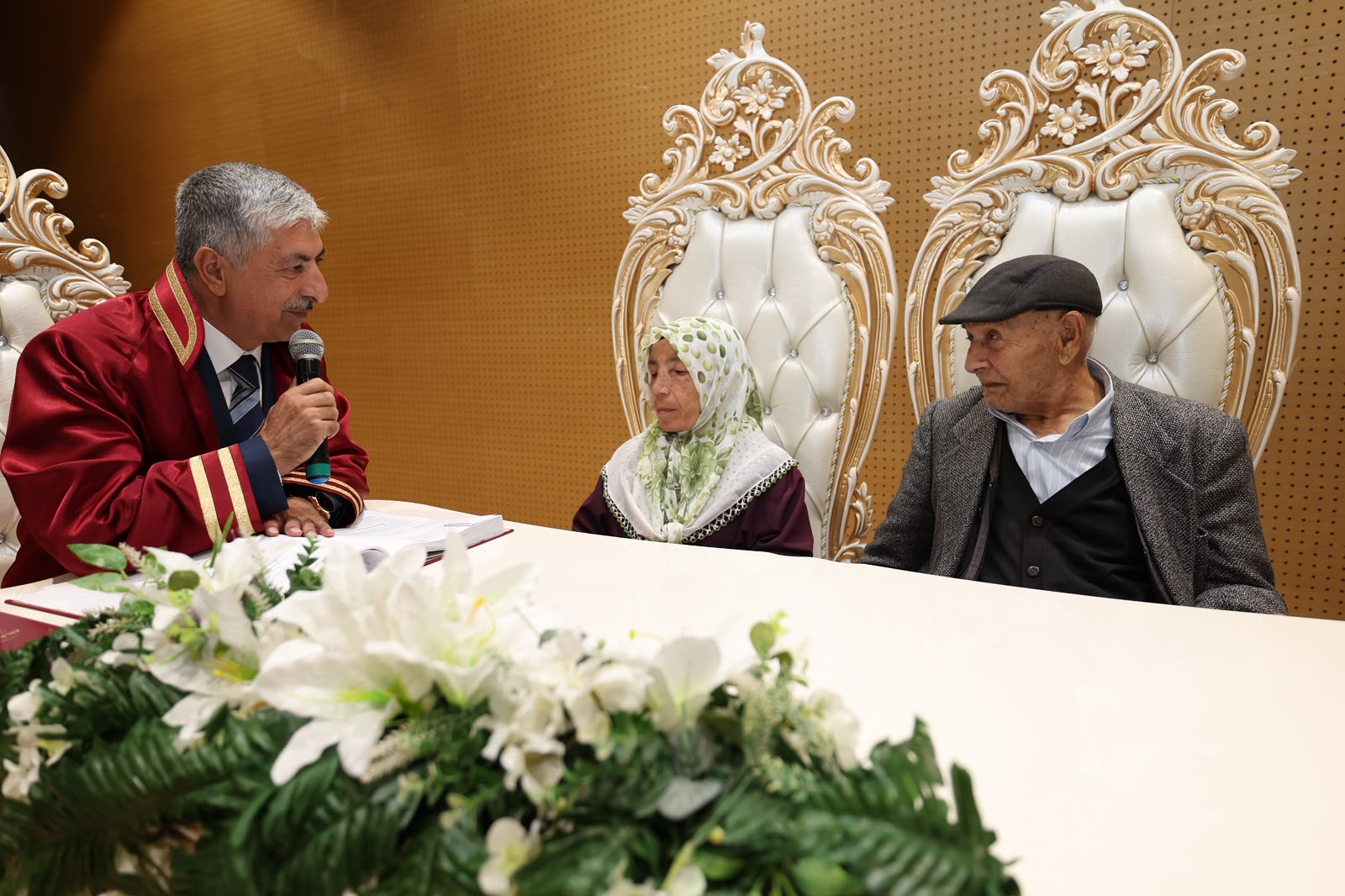 Başkan Ömeroğlu, Asırlık Çınarların Nikâhını Kıydı