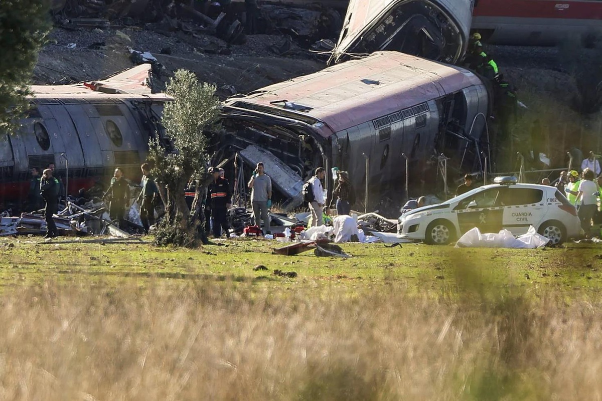 İspanya'da iki hızlı tren çarpıştı: 46 ölü, 179 yaralı