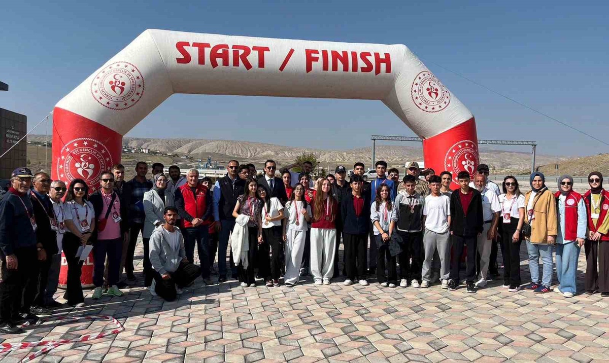 Erzincan İliç'te Cumhuriyet Kupası İl Birinciliği coşkuyla tamamlandı
