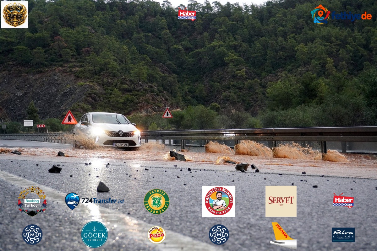 Muğla Dalaman'da sağanakta Tersakan Deresi taştı, ev ve iş yerleri su altında kaldı