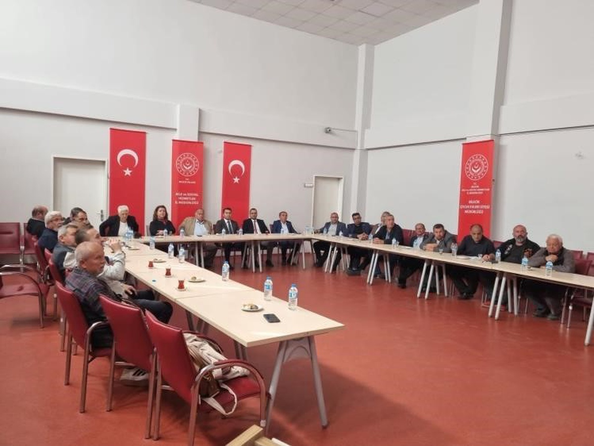 Bilecik'te muhtarlar kadına yönelik şiddetle mücadele için eğitildi