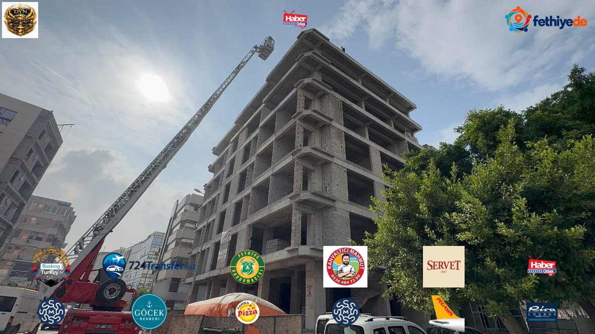 7 katlı binanın tepesinde intihara kalkışan kişi 2 saatlik çabayla ikna edildi