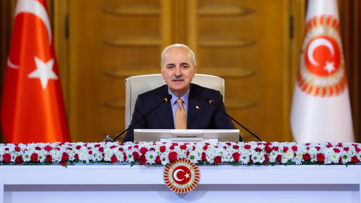Cumhuriyet Bayramı kutlanıyor... Numan Kurtulmuş: "Birlikte yaşama azmimizi güçlendirmek için Meclis'imizin temsil kudretine yaslanmaya devam edeceğiz"