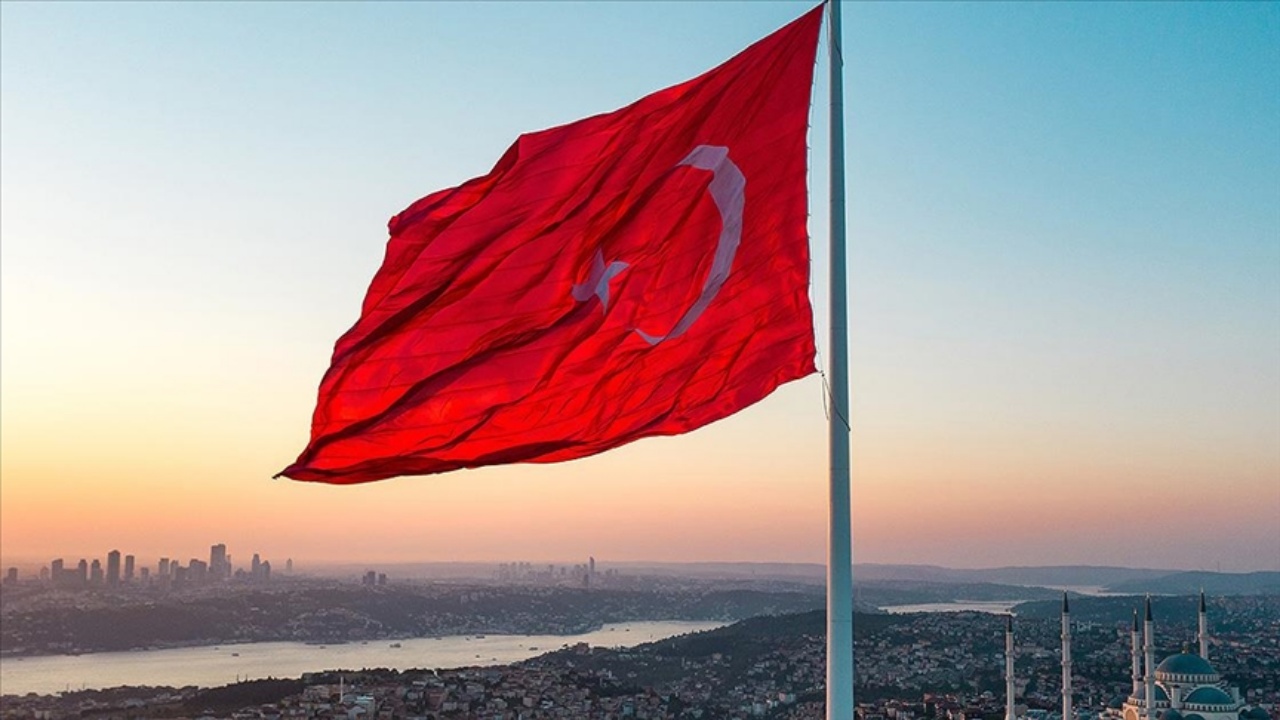 'Cumhuriyetimiz, medeniyet yarışında bizleri en ileriye taşıyacak ortak değerimizdir'