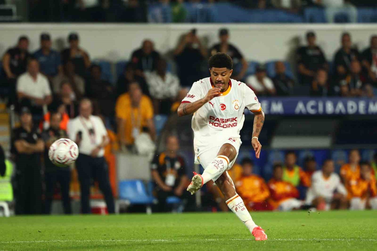 Gabriel Sara, Konyaspor maçında forma giyerse Galatasaray'da 100. maçına çıkacak
