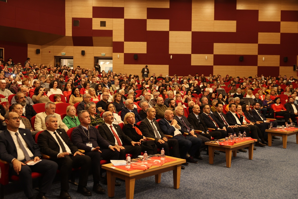 Edirne'de Cumhuriyet'in 103. yılı konserinde Balkan Senfoni Orkestrası sahne aldı