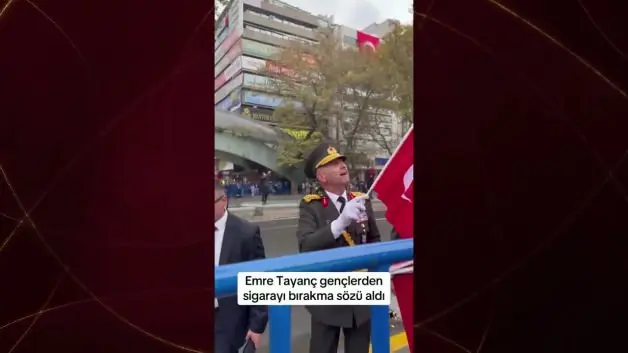 Cumhuriyet Bayramı kutlamalarında Tümgeneral Tayançtan sigara uyarısı