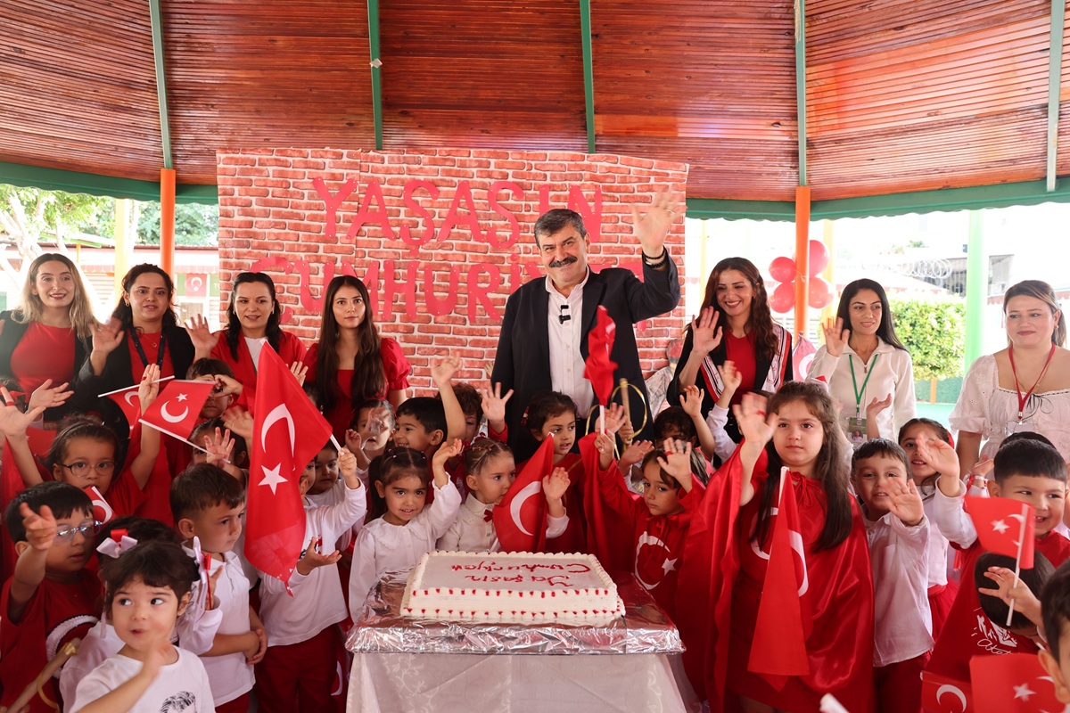 Toroslar’ın Gündüz Bakımevleri’nde Cumhuriyet Coşkusu