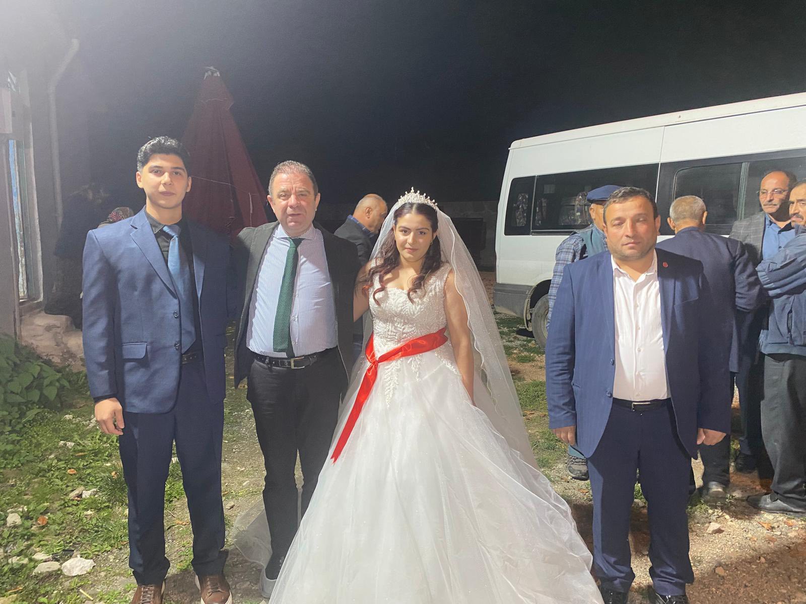 Tepeköy mahallesi deniz ve yağmur özoğlu çiftinin düğün merasimine katıldık.