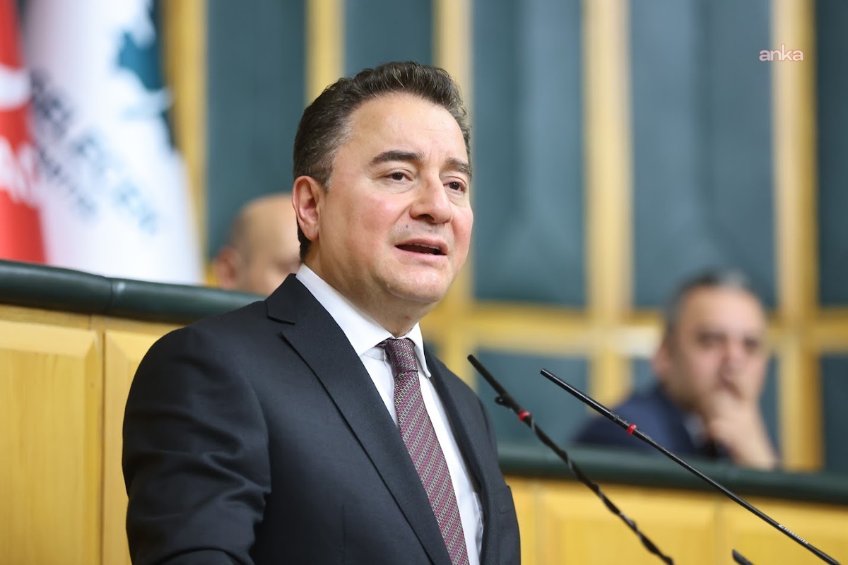 Babacan, Nevşehir'deki peribacası çökmesinde ölenler için başsağlığı diledi