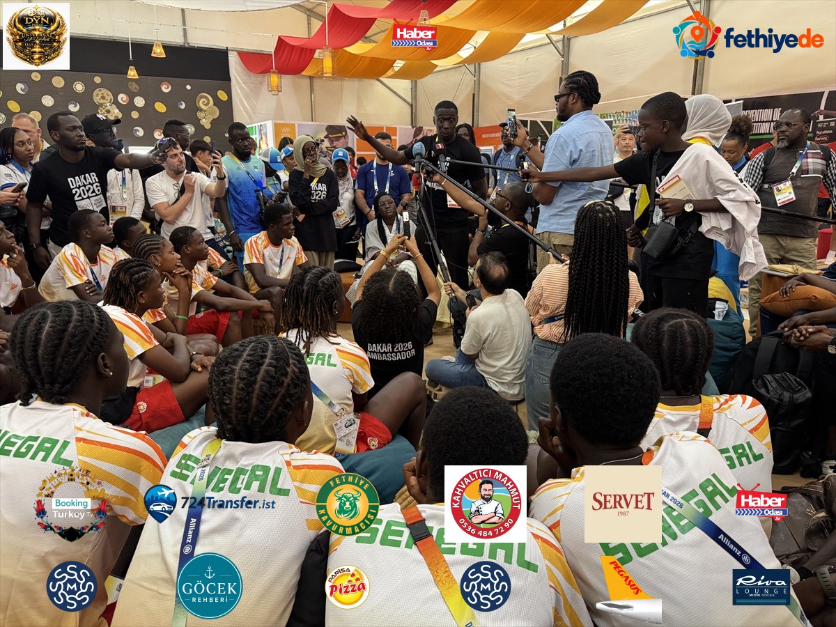 Khaby Lame, Dakar 2026 öncesi Olimpiyat Köyü'nde genç sporculara tavsiye verdi