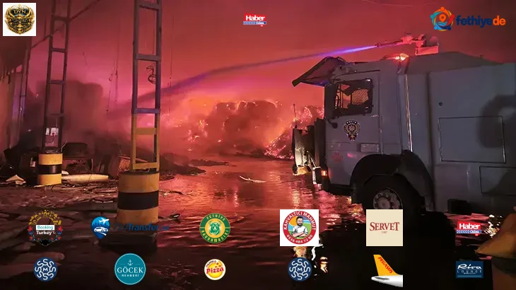 Mersin'de tütün dolu antrepoda yangın