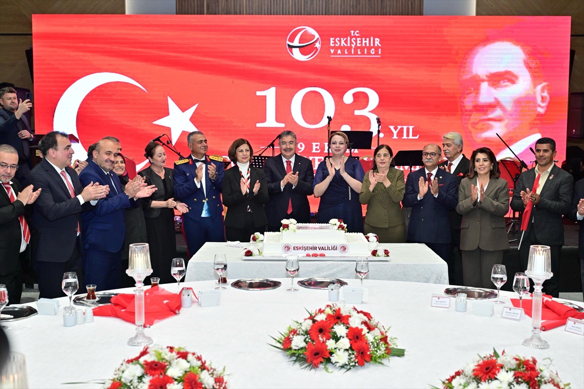 Eskişehir'de Cumhuriyet Bayramı resepsiyonu düzenlendi