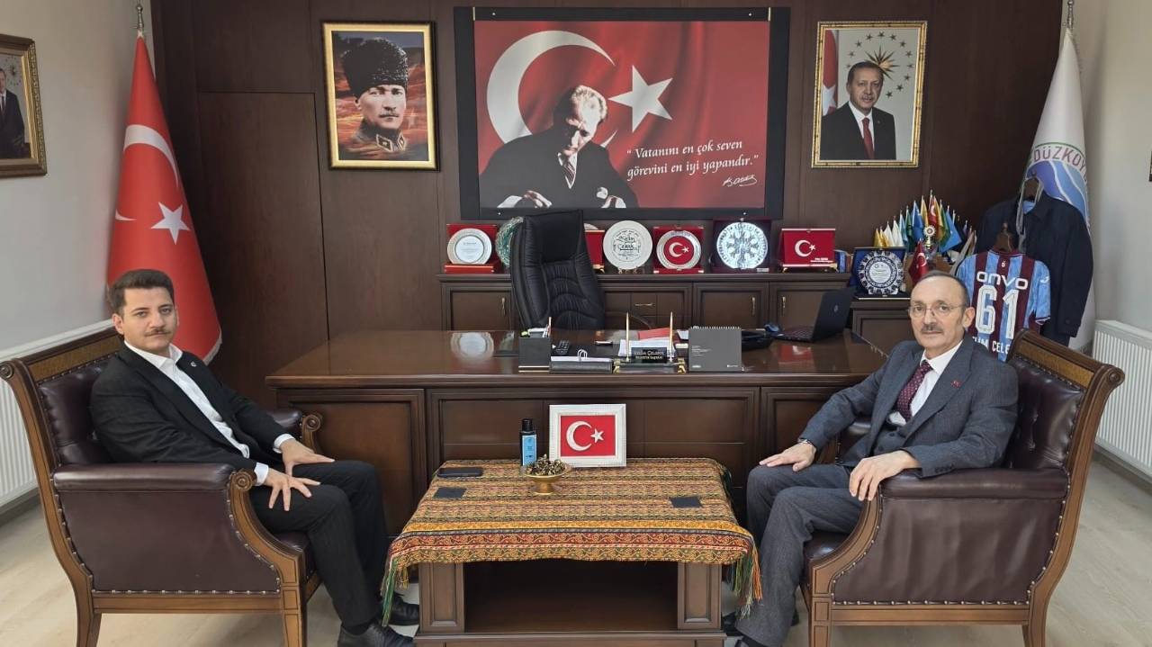 İlçemize atanan Kaymakamımız Muhammed İbrahim Ağlamaz misafirim oldu.Sayın Kaymakamımız güzel ilçemize hoş geldiniz.