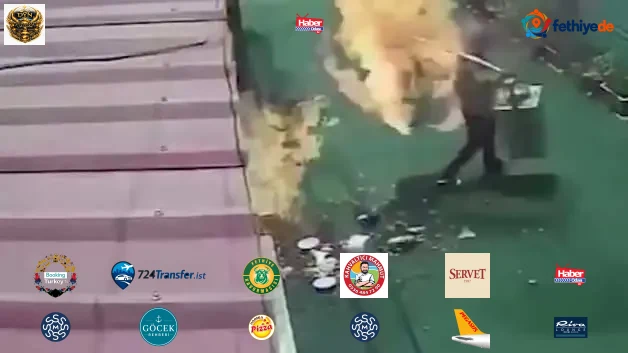 Endonezya'da sokak satıcısı az kalsın hayatını kaybediyordu