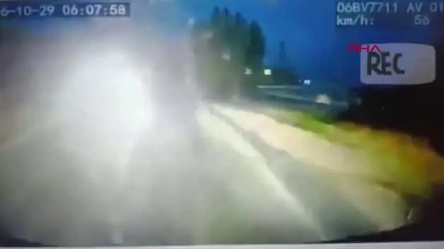 Savrulan dorse can aldı: Şırnak'taki kaza anı kameraya yansıdı