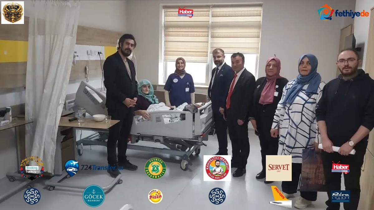 Bayburt Devlet Hastanesi'nde Hasta Hakları Günü'nde vatandaşlara broşür dağıtıldı