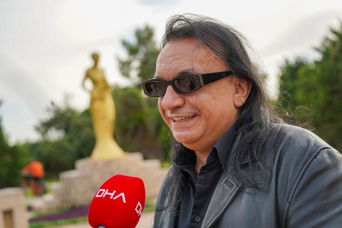 Gökhan Kırdar, Altın Portakal'da kam davulunun uygun ortamlarda yer almasını istedi