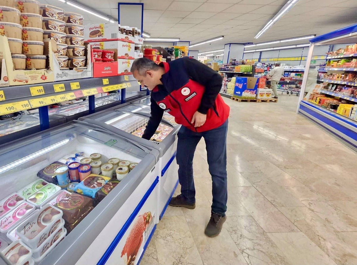 Afyonkarahisar İl Tarım ve Orman Müdürlüğü marketlerde TÜFİS ile fiyatları kaydetti