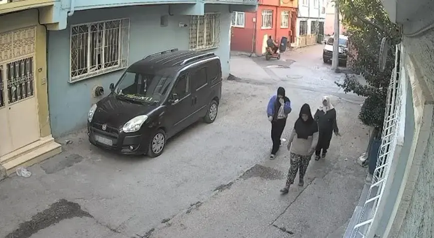 Kapıyı açmak için kilidi bile zorlamadı! Akılalmaz hırsızlıklar şok detay
