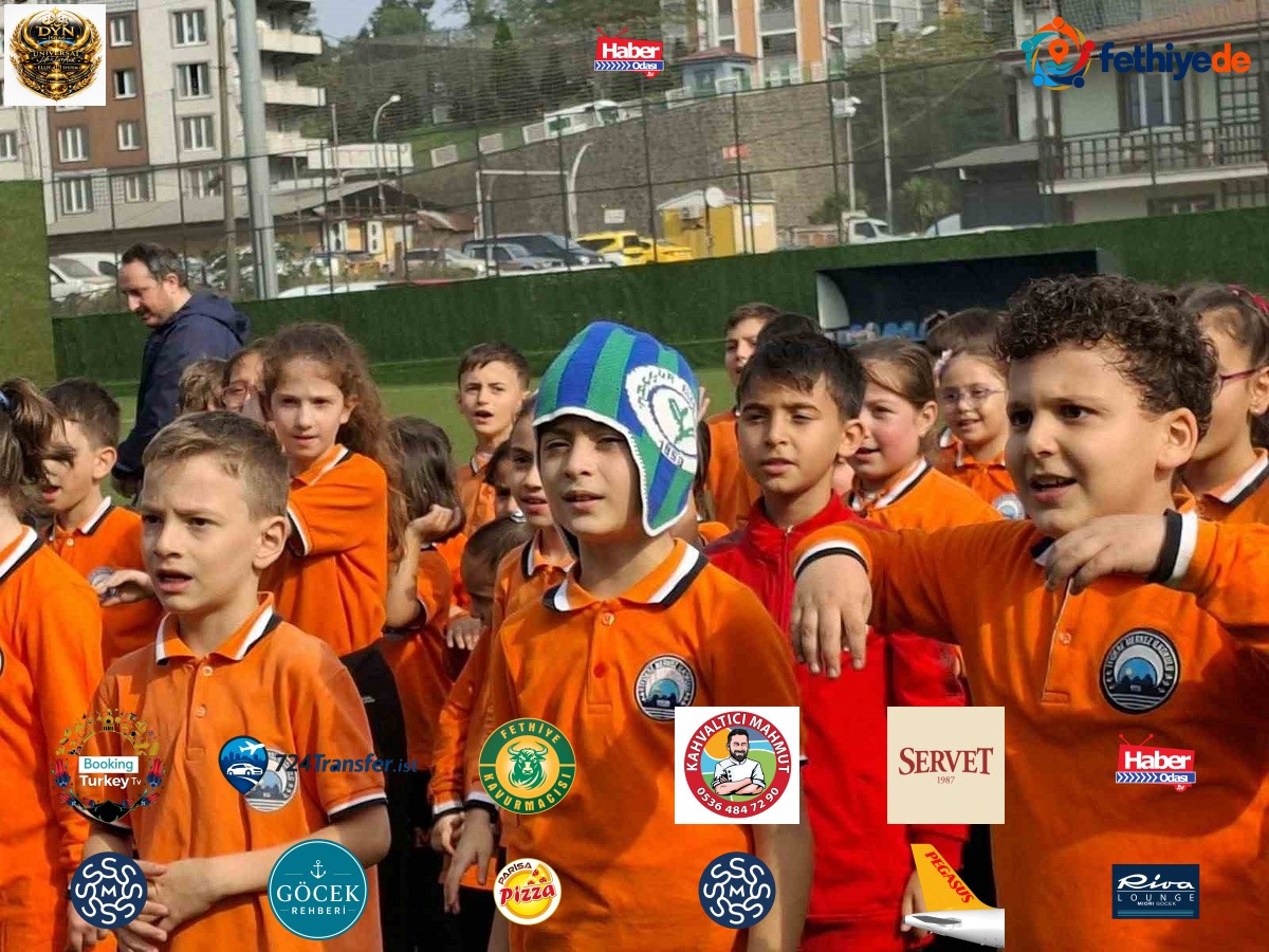 Rize İyidere'de Gençlik Şöleni'nde anaokulu ve ilkokul öğrencileri eğlendi