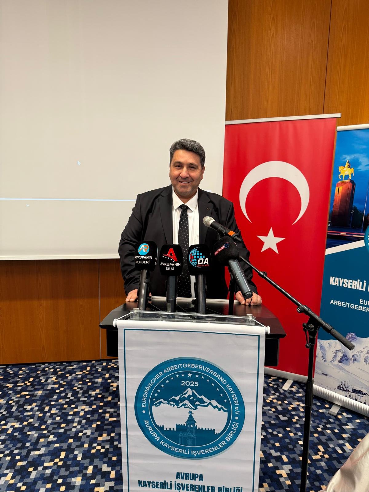 AKİB Komisyon Başkanı Çakmak sınırda yaş sebze meyve kaybına acil çözüm istedi