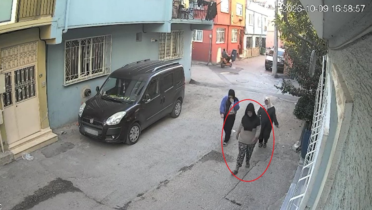 Bursa'da 450 bin TL'lik ziynet eşyası çalan kadın, 35 kameradan izlenip yakalandı