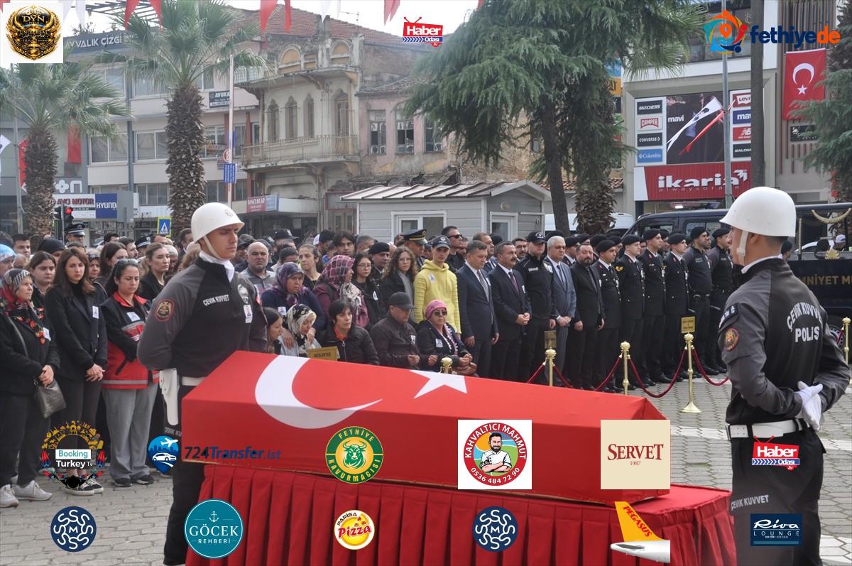 İzmir Ödemiş'te beyin kanaması geçiren 54 yaşındaki polis memuru toprağa verildi
