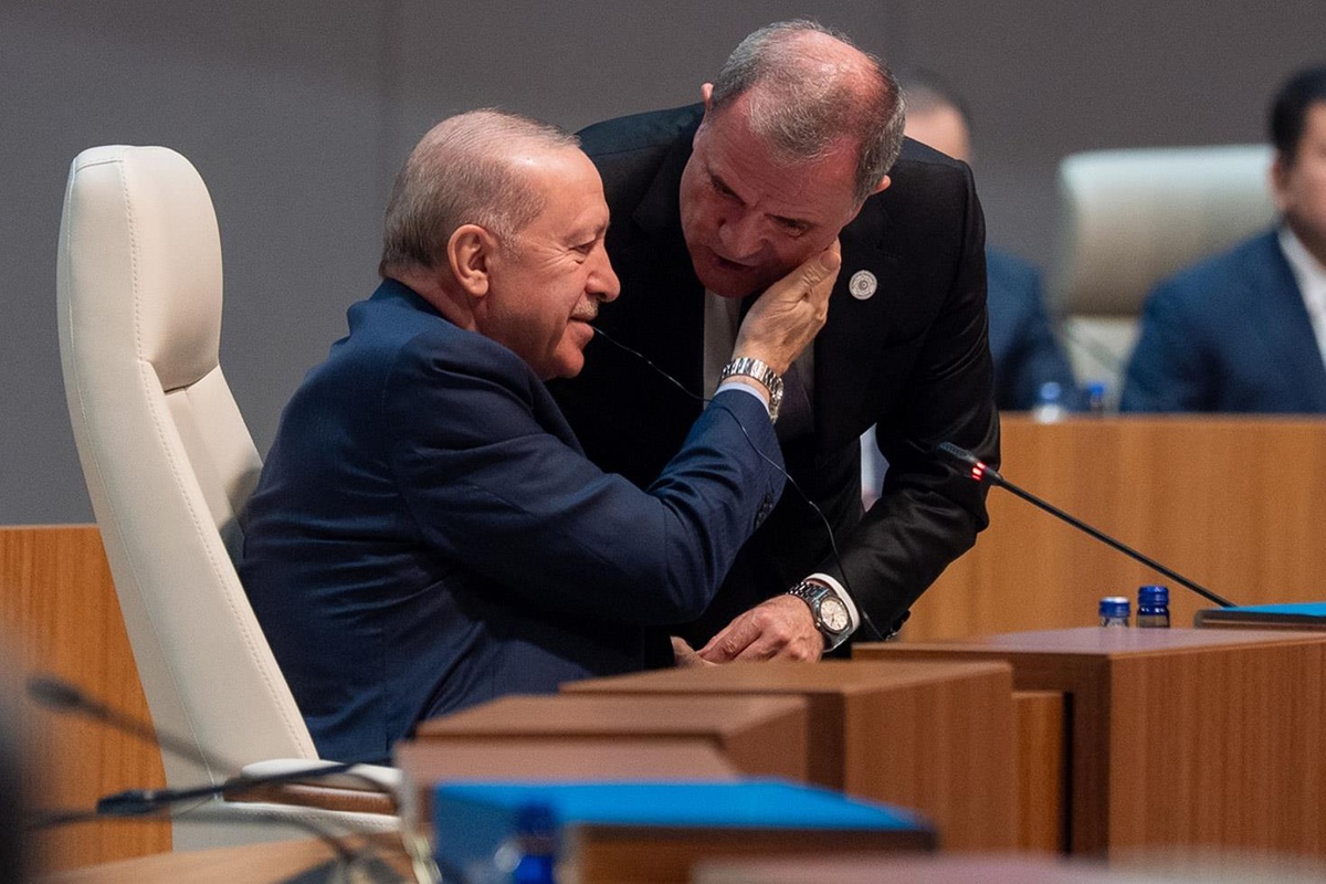 Cumhurbaşkanı Erdoğan'dan Azeri bakana özel ilgi