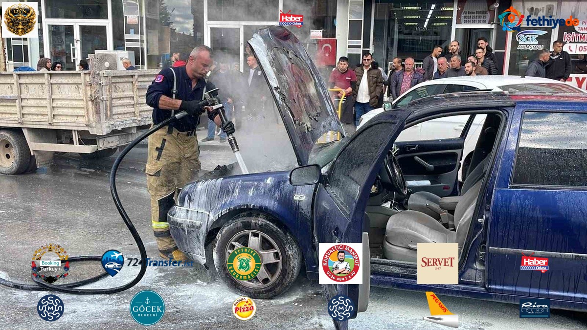 Karaman'ın Tahsin Ünal Mahallesi'nde motoru alev alan otomobili itfaiye söndürdü