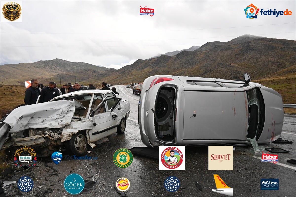 Bitlis Yolalan'da yağışla kayganlaşan yolda iki otomobil çarpıştı, 5 kişi yaralandı