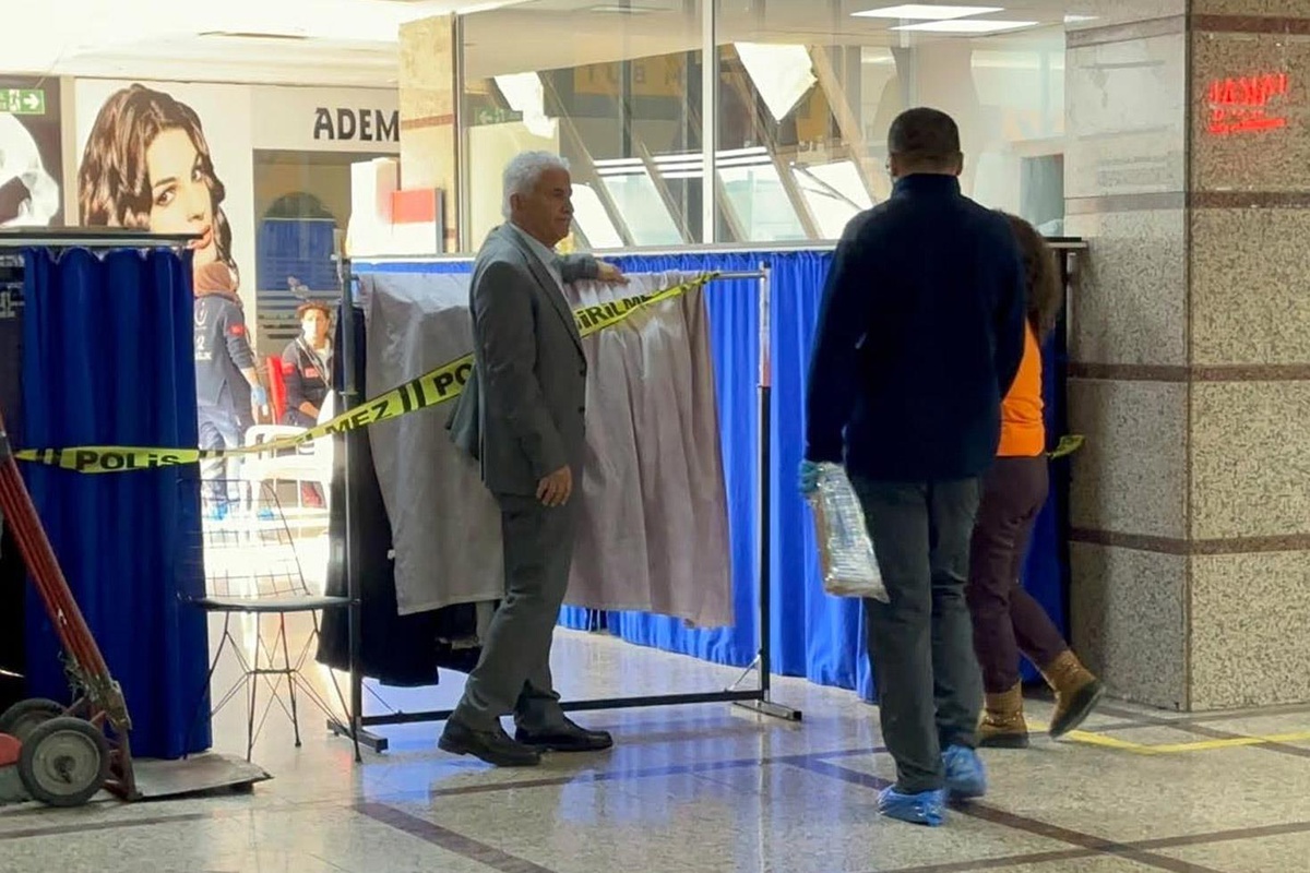 Eski eş dehşeti! İki çocuğunun annesini katledip son kurşunu kendine sıktı