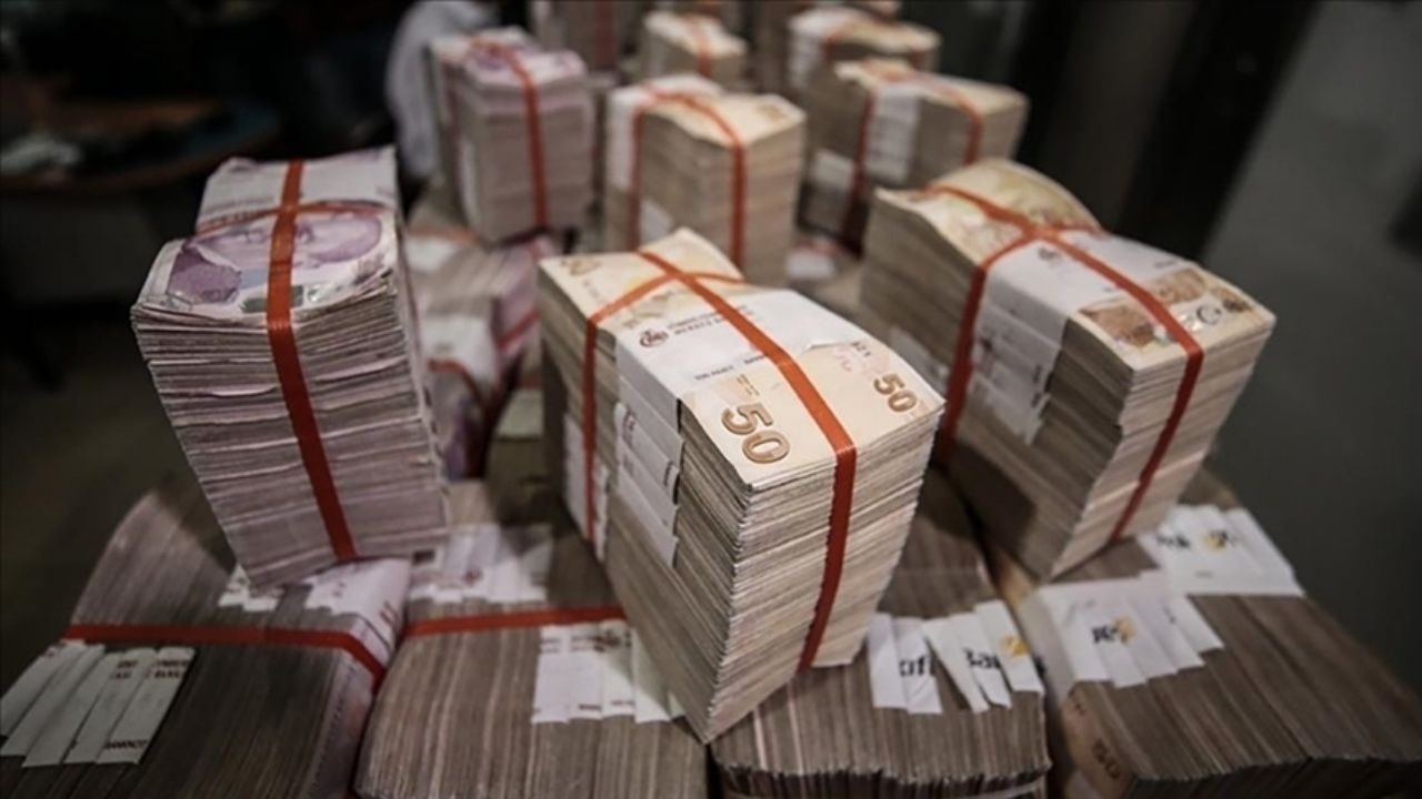 Bankacılık sektörünün kredi hacmi 98 milyar lira arttı