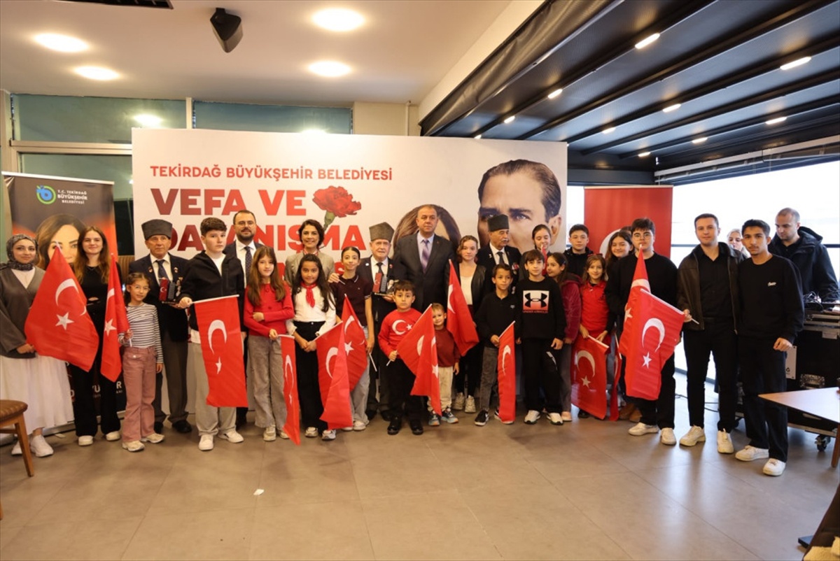 Tekirdağ'da şehit aileleri ve gaziler "Vefa ve Dayanışma Buluşması"nda bir araya geldi