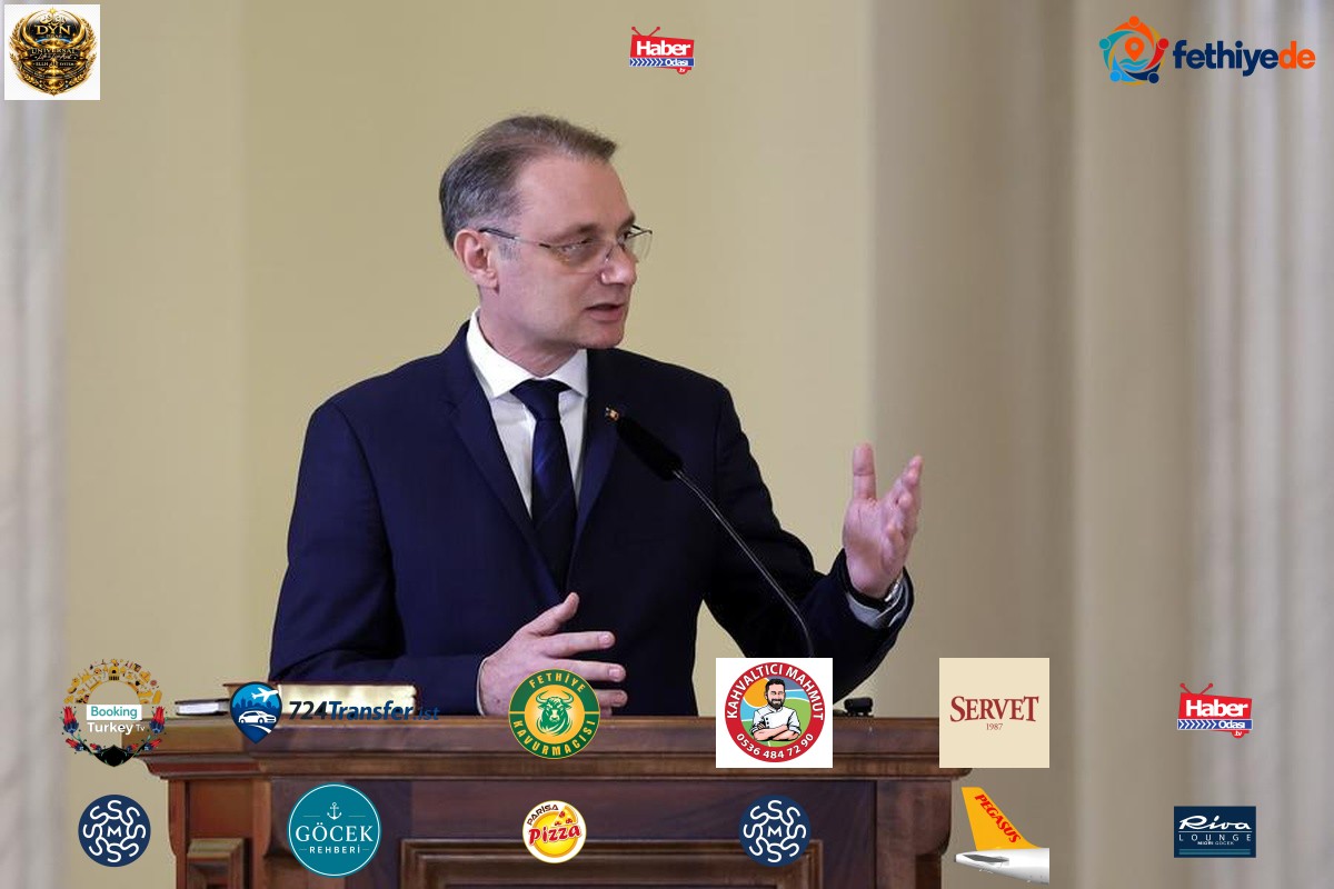 Çin Başbakanı Li Qiang, Romanya'nın yeni Başbakanı Niculescu'yu kutladı